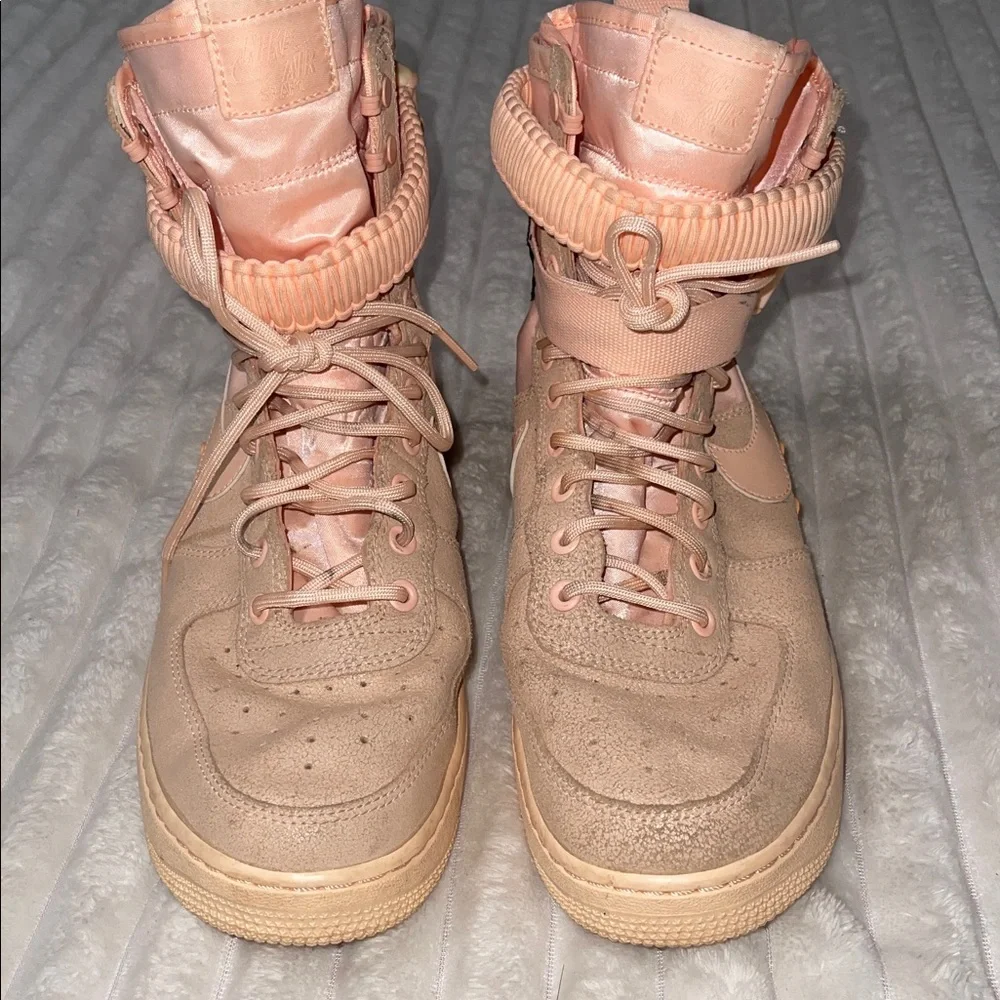 Nike Special Field Air Force 1 in “Orange Pulse” | Size 11 Women